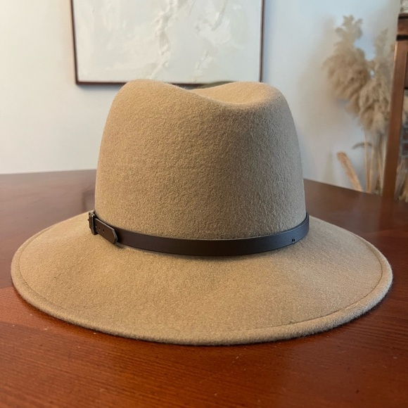Italian Wool Fedora Tan - Picture 2 of 8